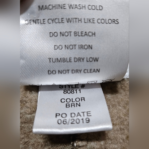 The Vermont Country Store Polyester Shawl Cape Tan Chevron Pattern Womens L/XL - Picture 5 of 9